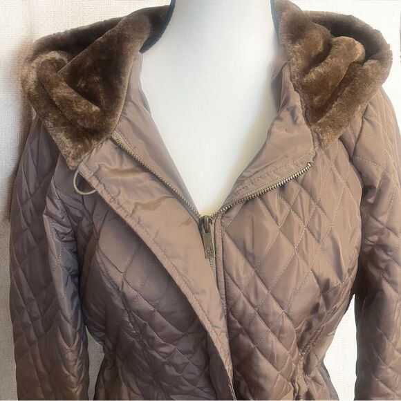 Dennis Basso Cinch Waist Quilted Anorak Coat with Faux Fur Trim Size Small - Picture 2 of 12